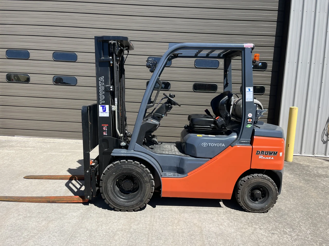 2026 Toyota 8FGU25 — 5,000 lb LPG Pneumatic Forklift